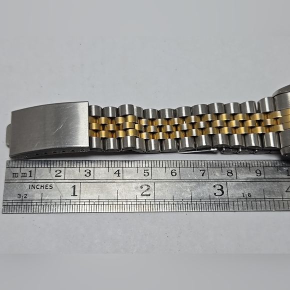 CVP Presidential Quartz Watch Men Two Tone Fluted Bezel Day Date New Battery - Picture 8 of 11